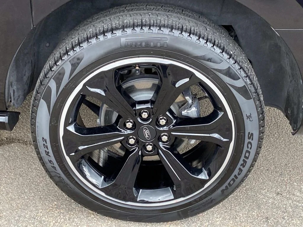 Used 2024 Black Ford Limited image 33