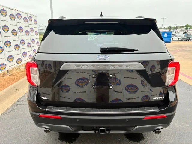 Used 2023 Black Ford XLT image 5