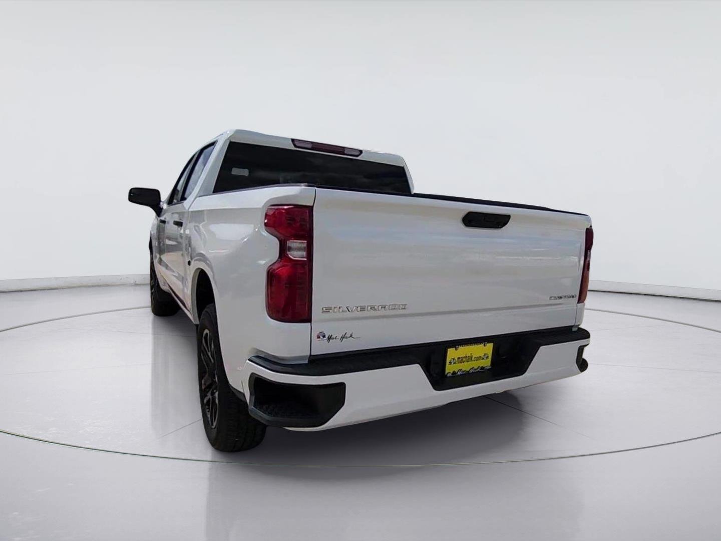 2024 Chevrolet Silverado 1500 photo 7 of 32