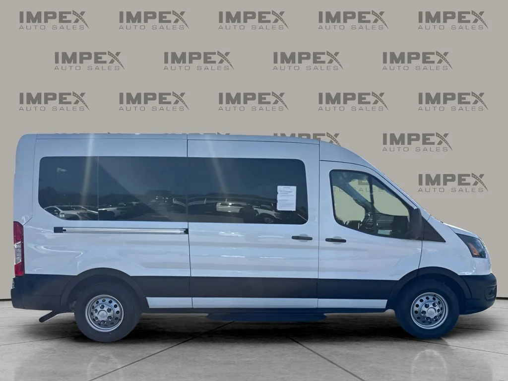 Used 2024 White Ford XL image 6