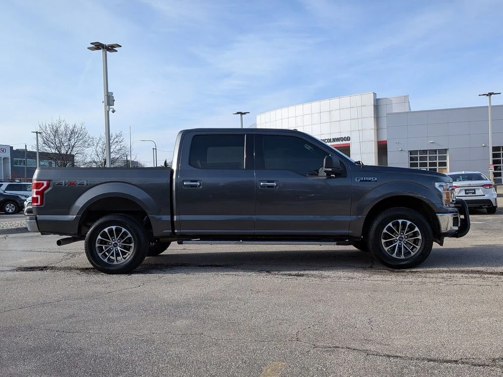 Used 2018 Gray Ford XLT image 8