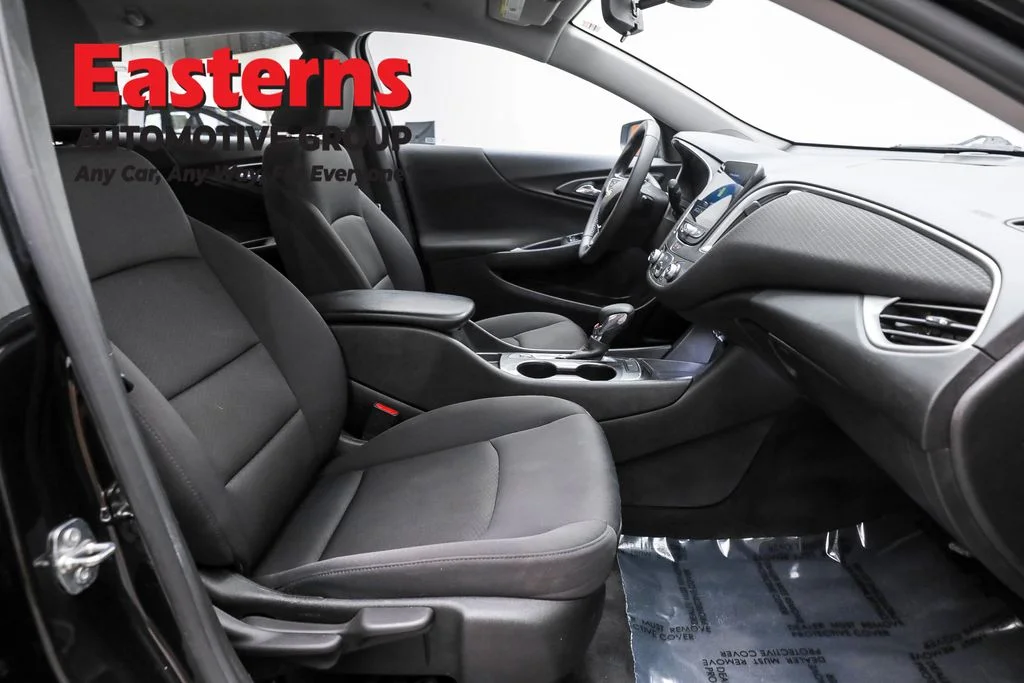 Used 2022 Black Chevrolet RS image 23