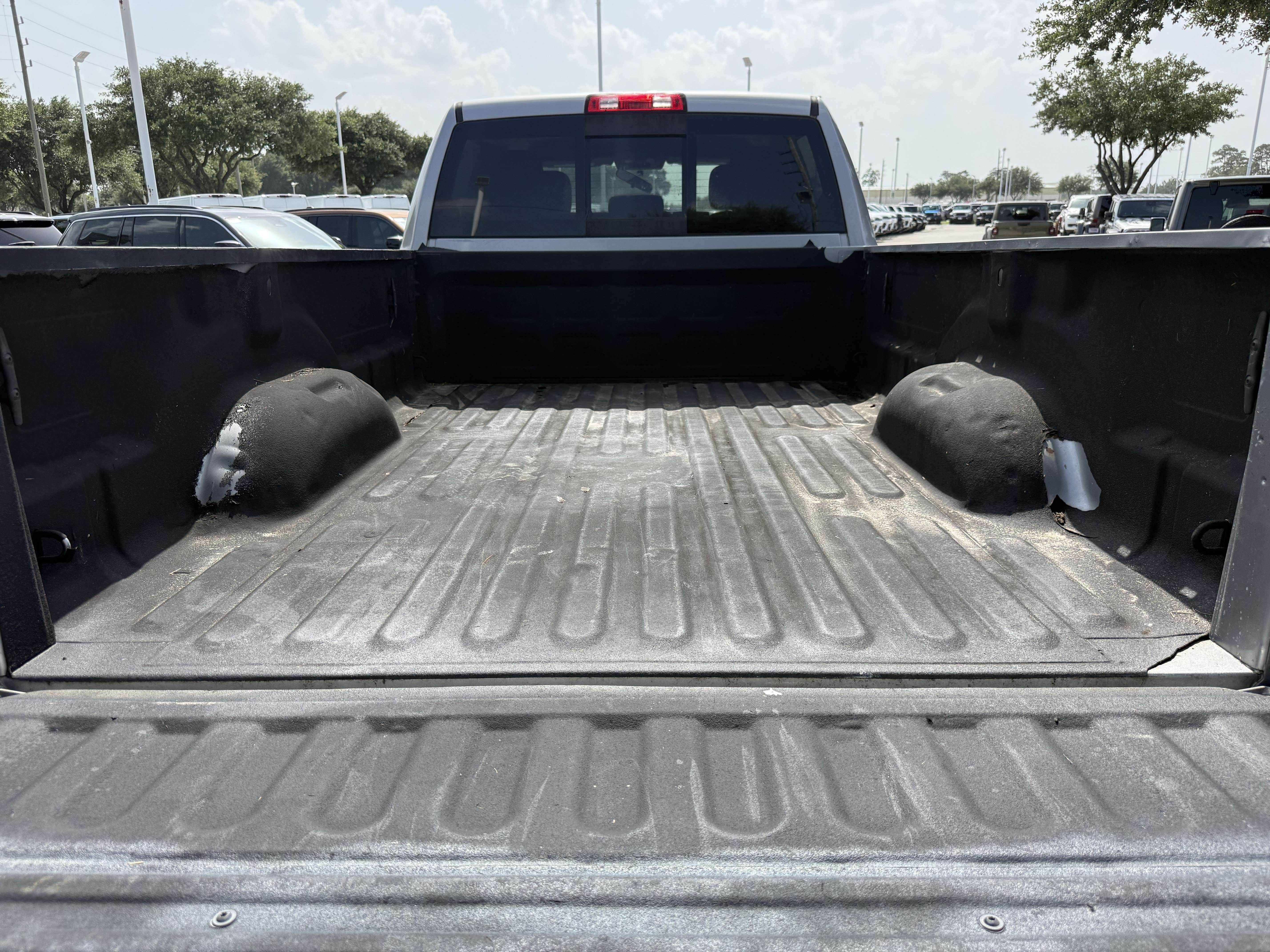Used 2019 Billet Silver Metallic Clearcoat Ram Tradesman image 29