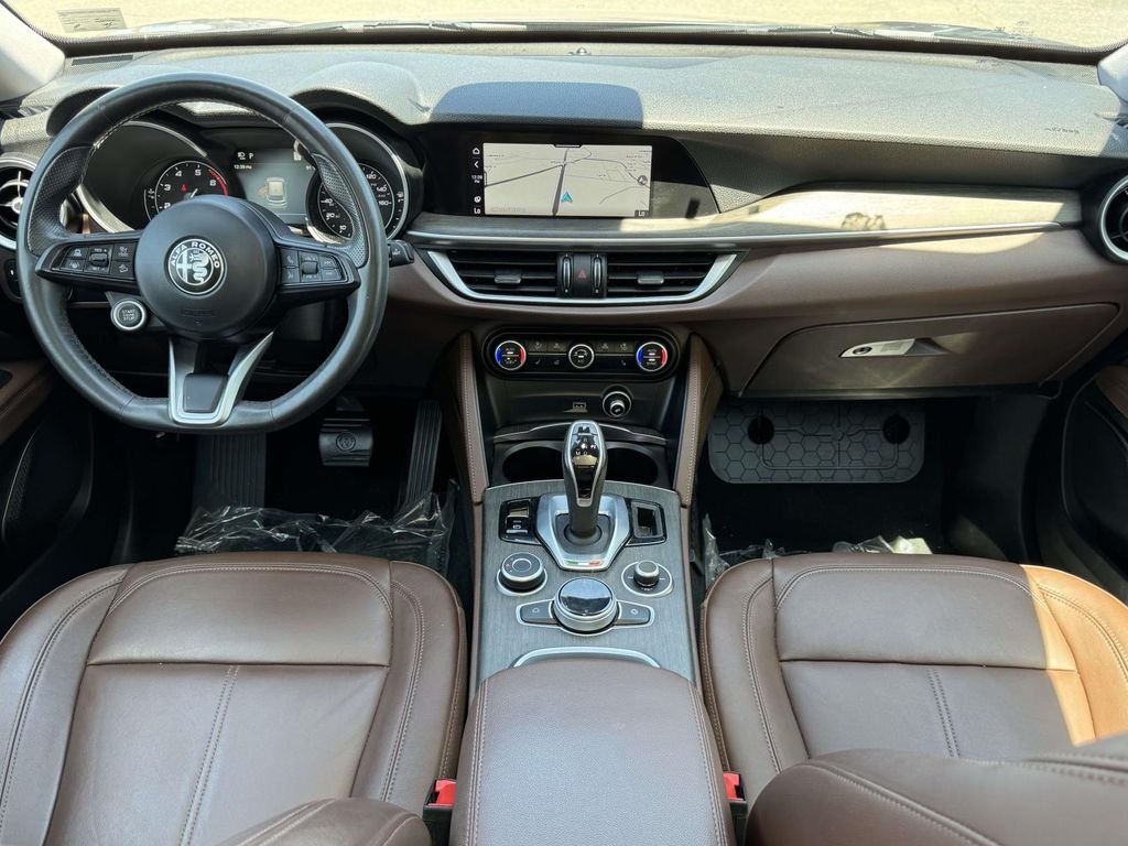 Used 2021 Gray Alfa Romeo Ti image 17