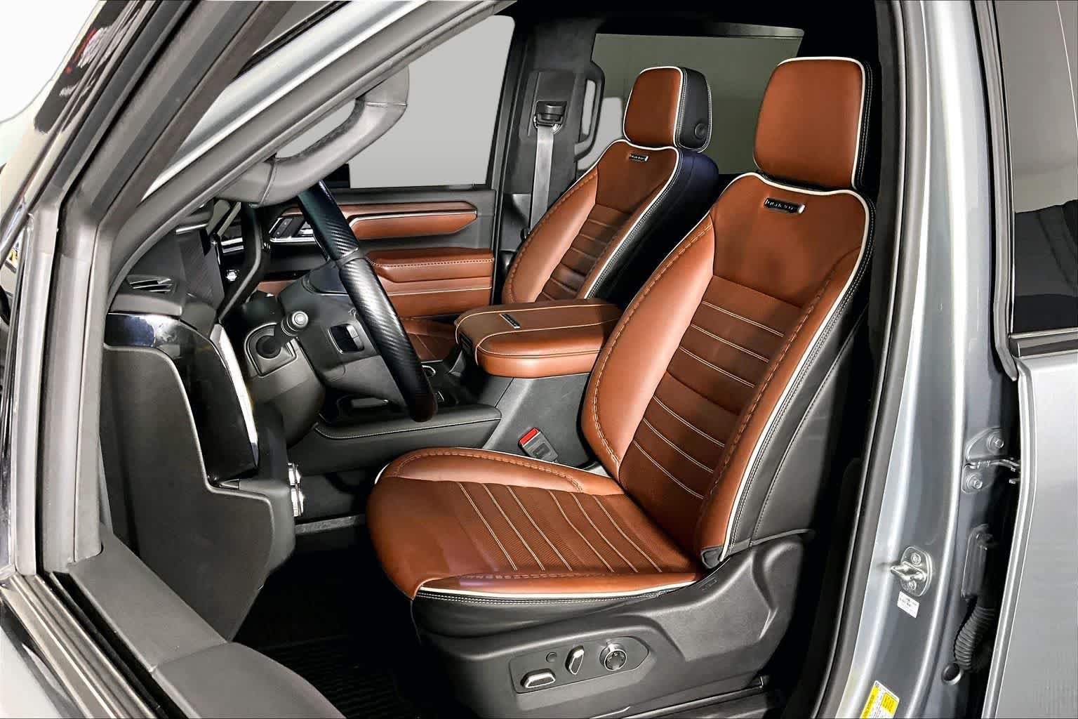 Used 2024 Sterling Metallic GMC Denali Ultimate image 8