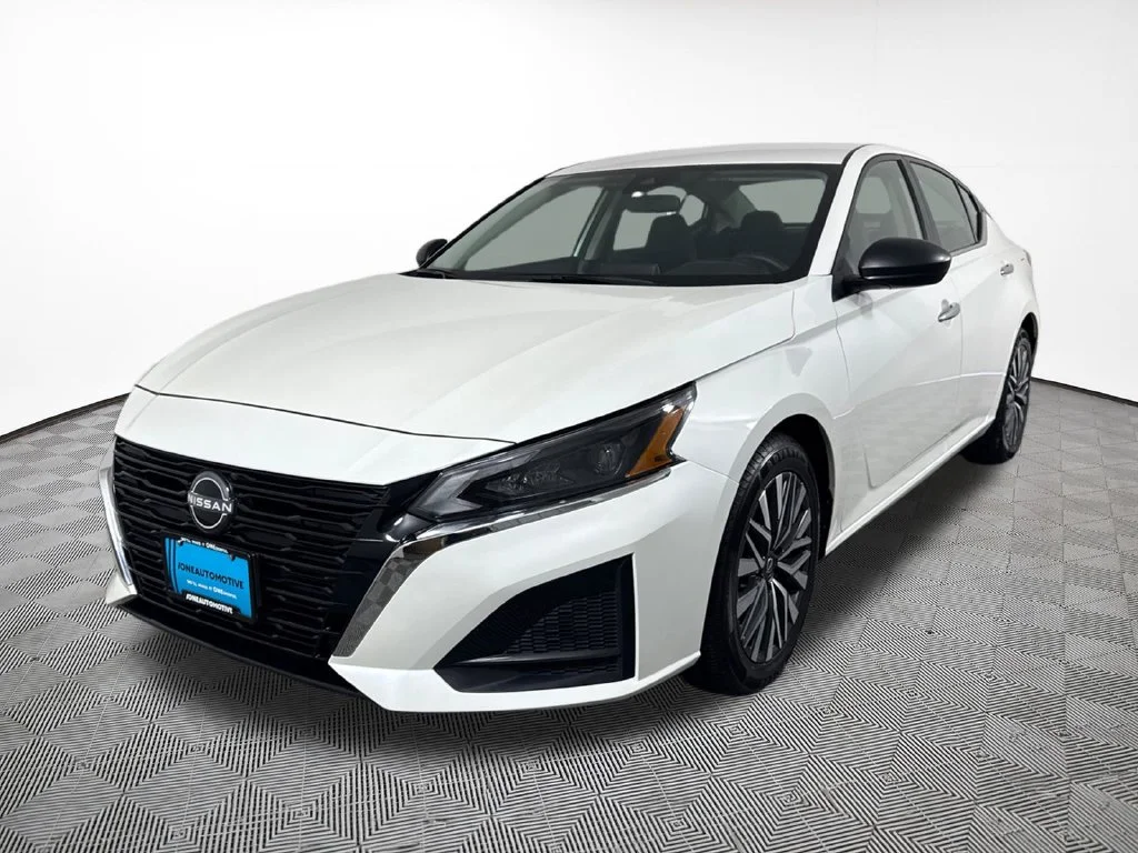 2025 Nissan Altima