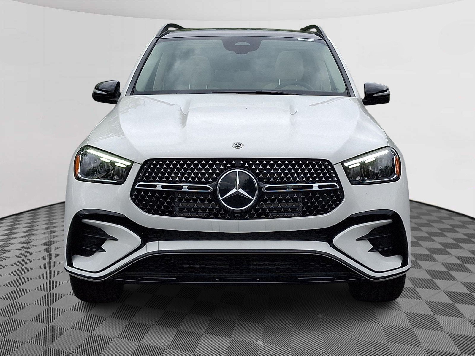 New 2026 Polar White Mercedes-Benz GLE 450 image 2