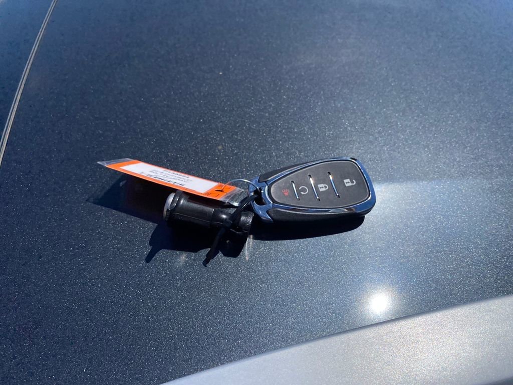 Used 2018 (Includes (TUS) Black grille.) Chevrolet Premier image 28