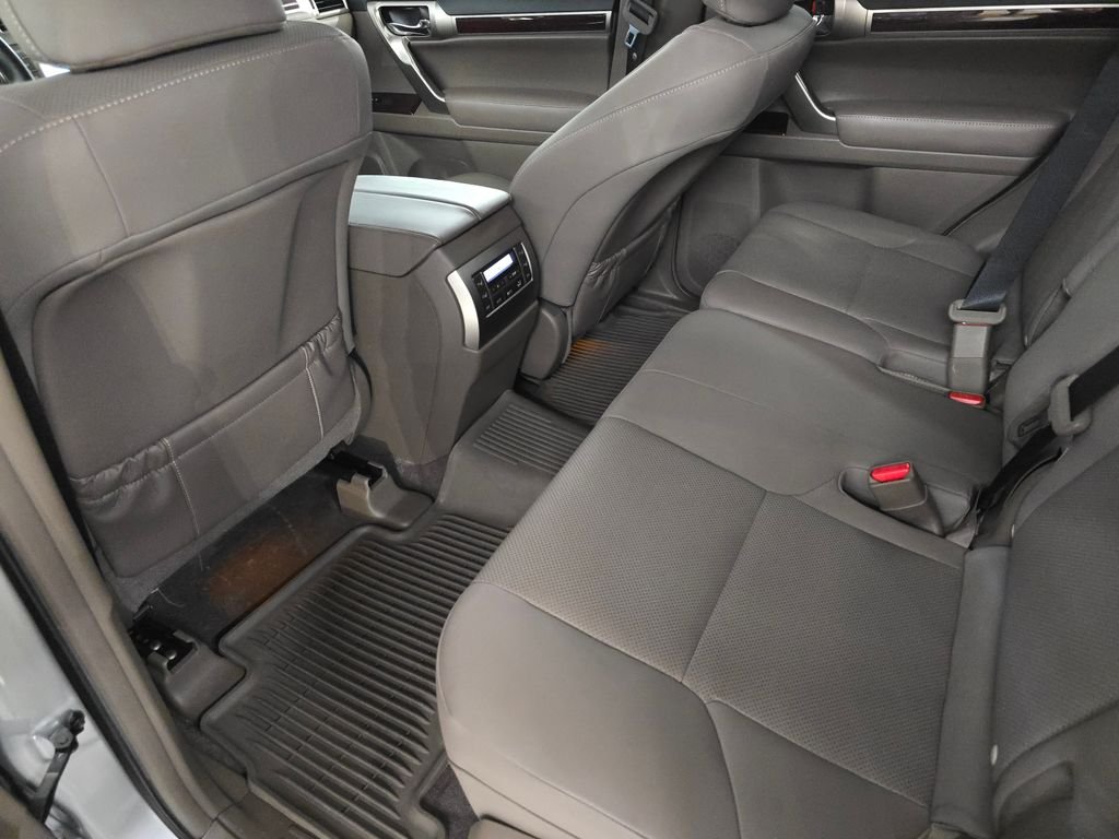 Used 2019  Lexus 460 image 19