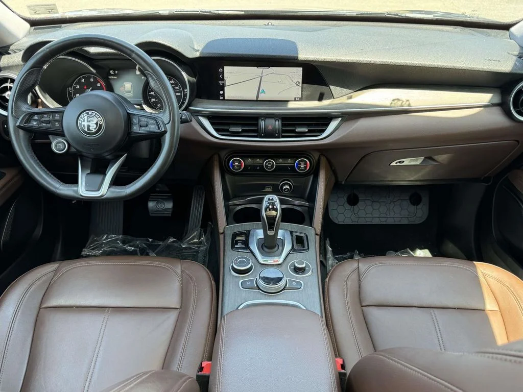 Used 2021 Gray Alfa Romeo Ti image 17