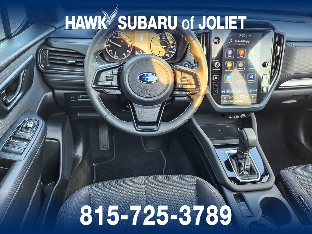 Used 2025 River Rock Pearl Subaru Premium image 11