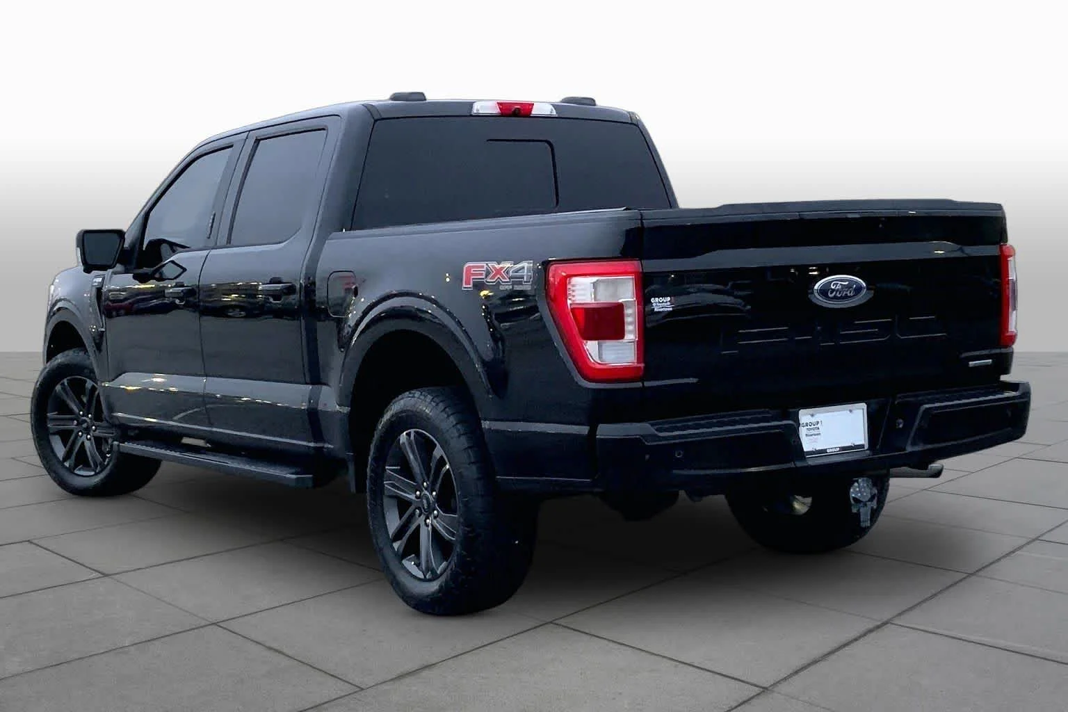 Used 2021 Agate Black Ford LARIAT image 11