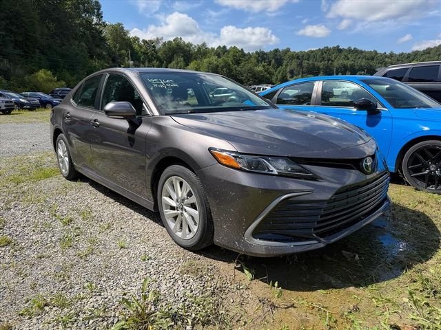 Used 2023 Gray Toyota LE image 6