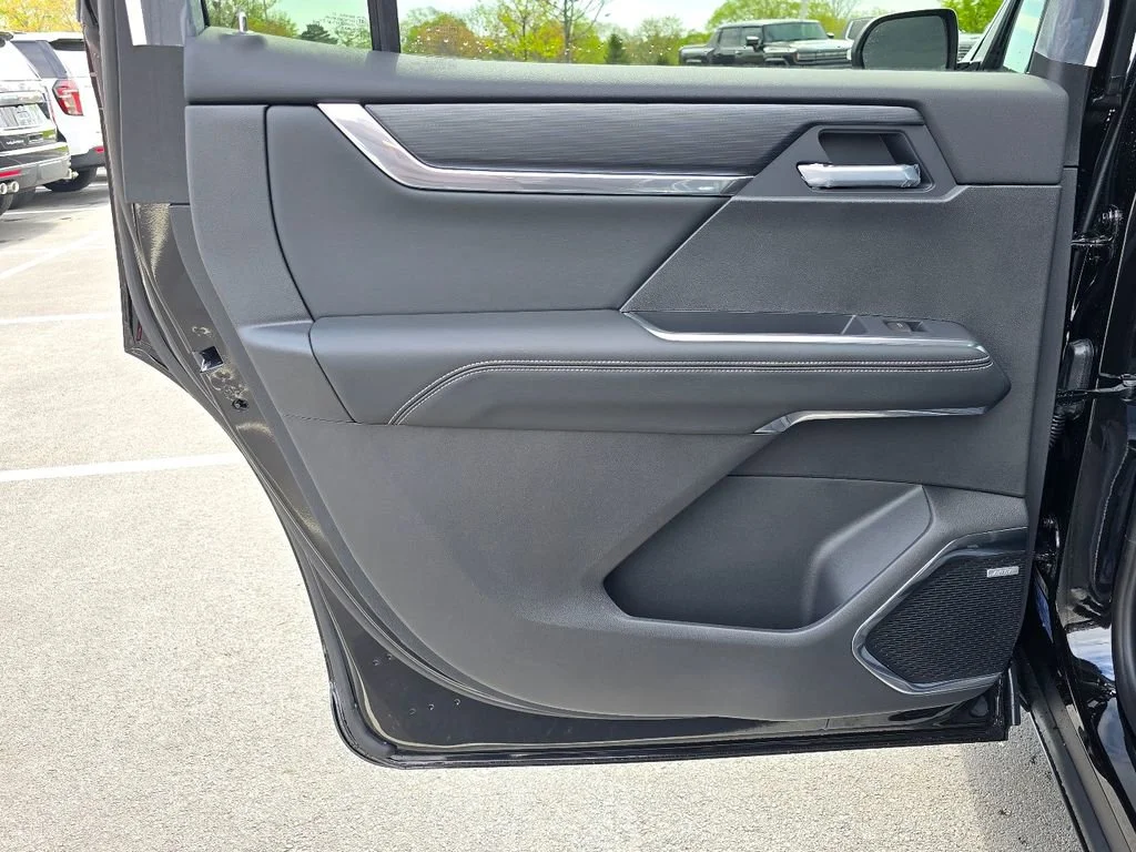New 2026 Ebony Twilight Metallic GMC Elevation image 23