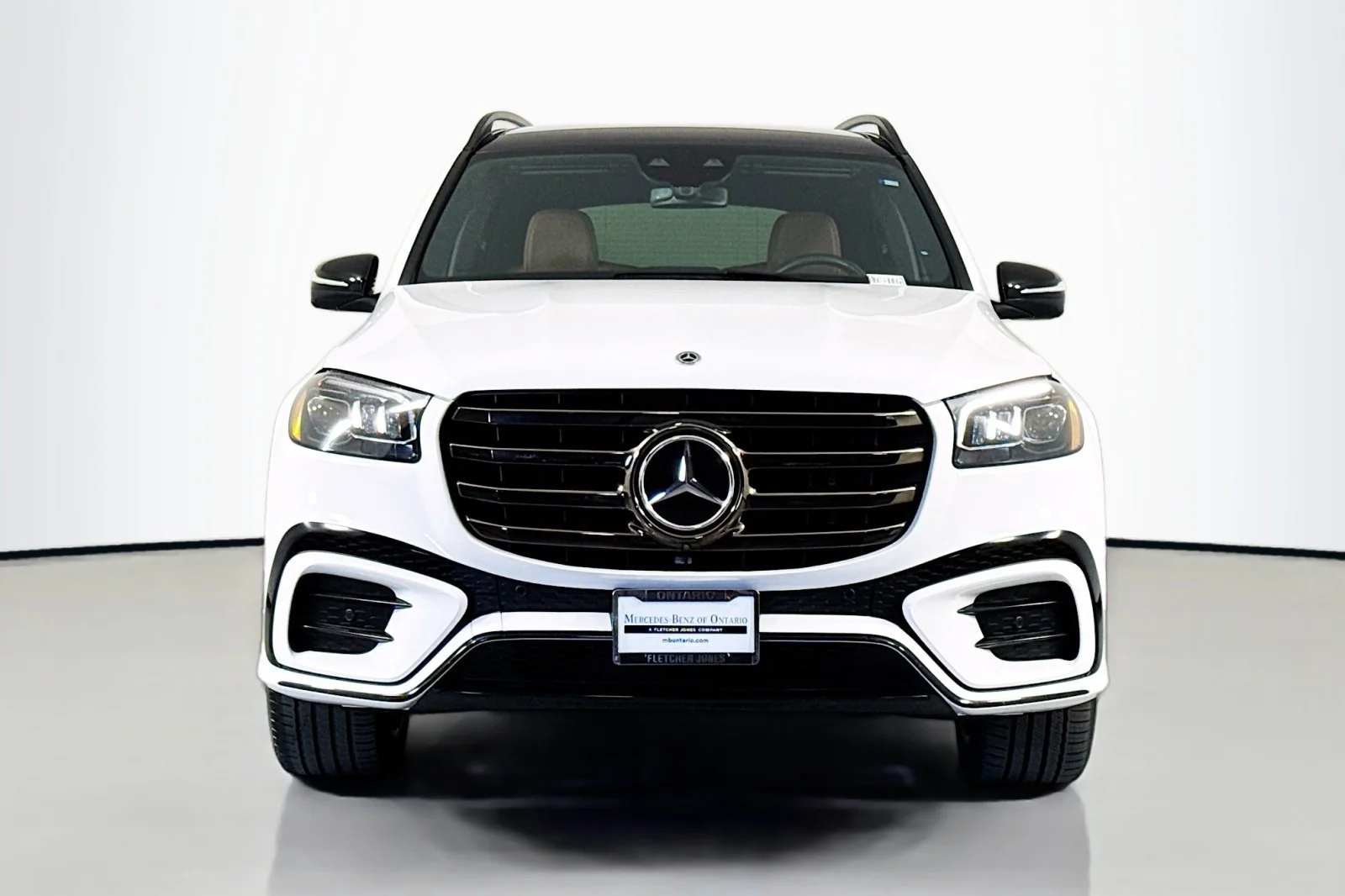 Certified Used 2024 Polar White Mercedes-Benz 450 image 2