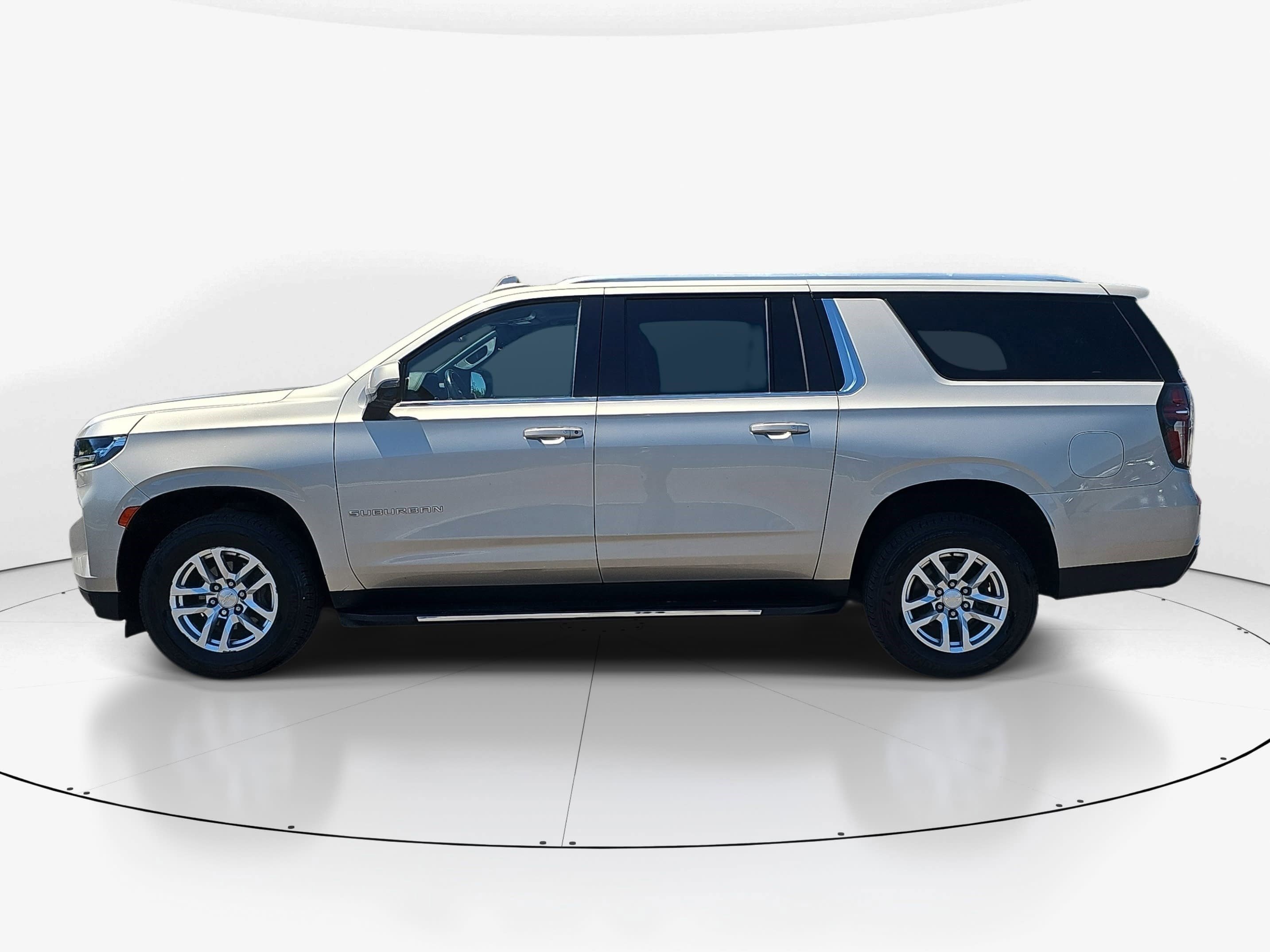 Used 2023 Empire Beige Metallic Chevrolet LT image 6