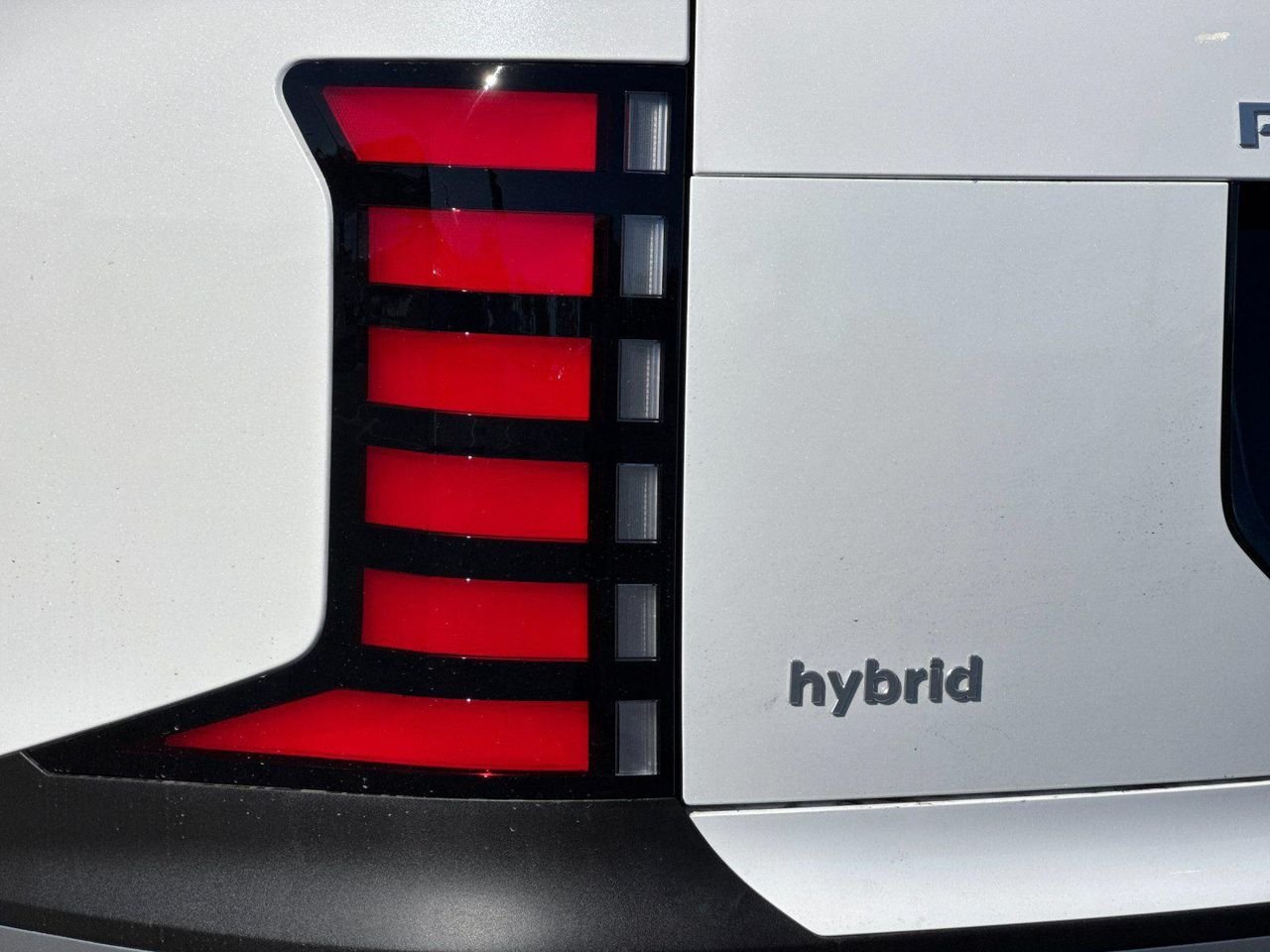 New 2026 White Hyundai SEL Premium 8P image 27