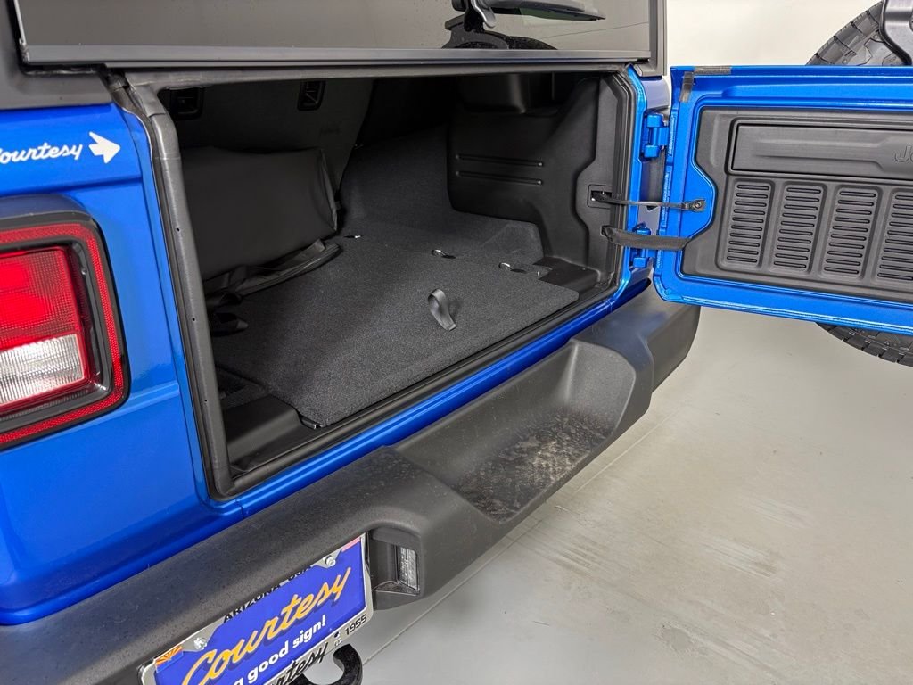 New 2026 Hydro Blue Pearl-Coat Exterior Paint Jeep Sport S image 36