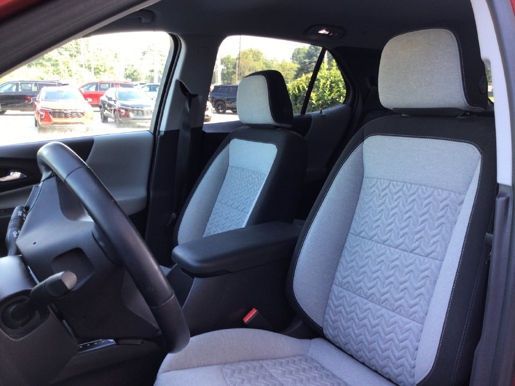 Used 2024 Radiant Red Tintcoat Chevrolet LT image 25