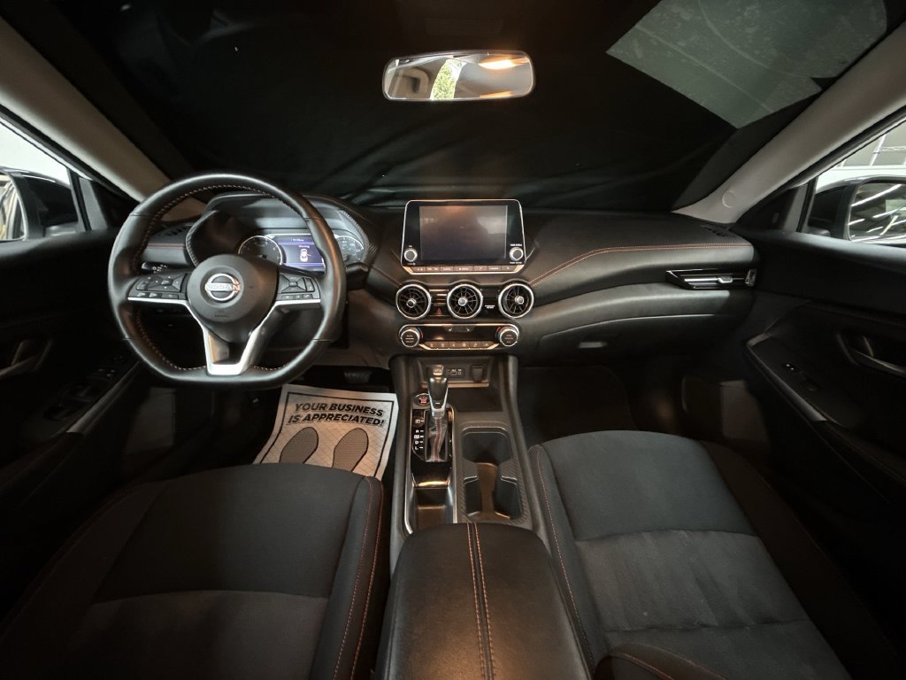 Used 2025 Aspen White Nissan SR image 18