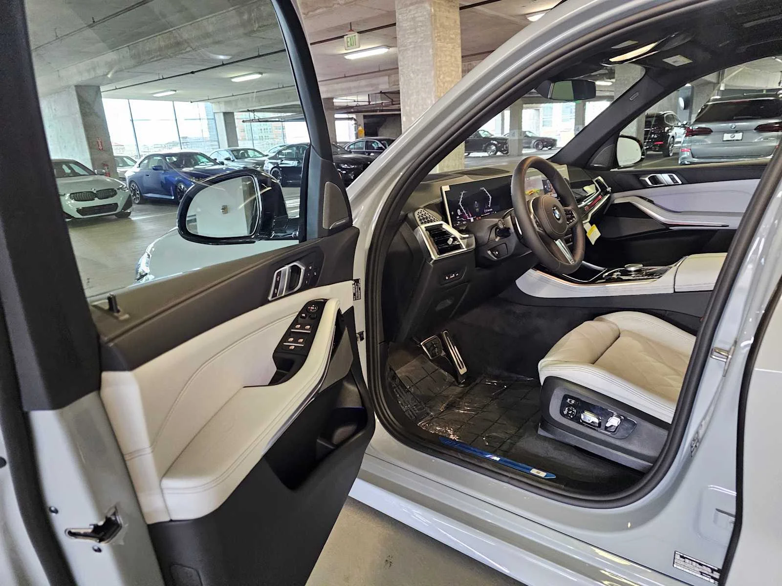 New 2026 Brooklyn Grey Metallic BMW xDrive40i image 32