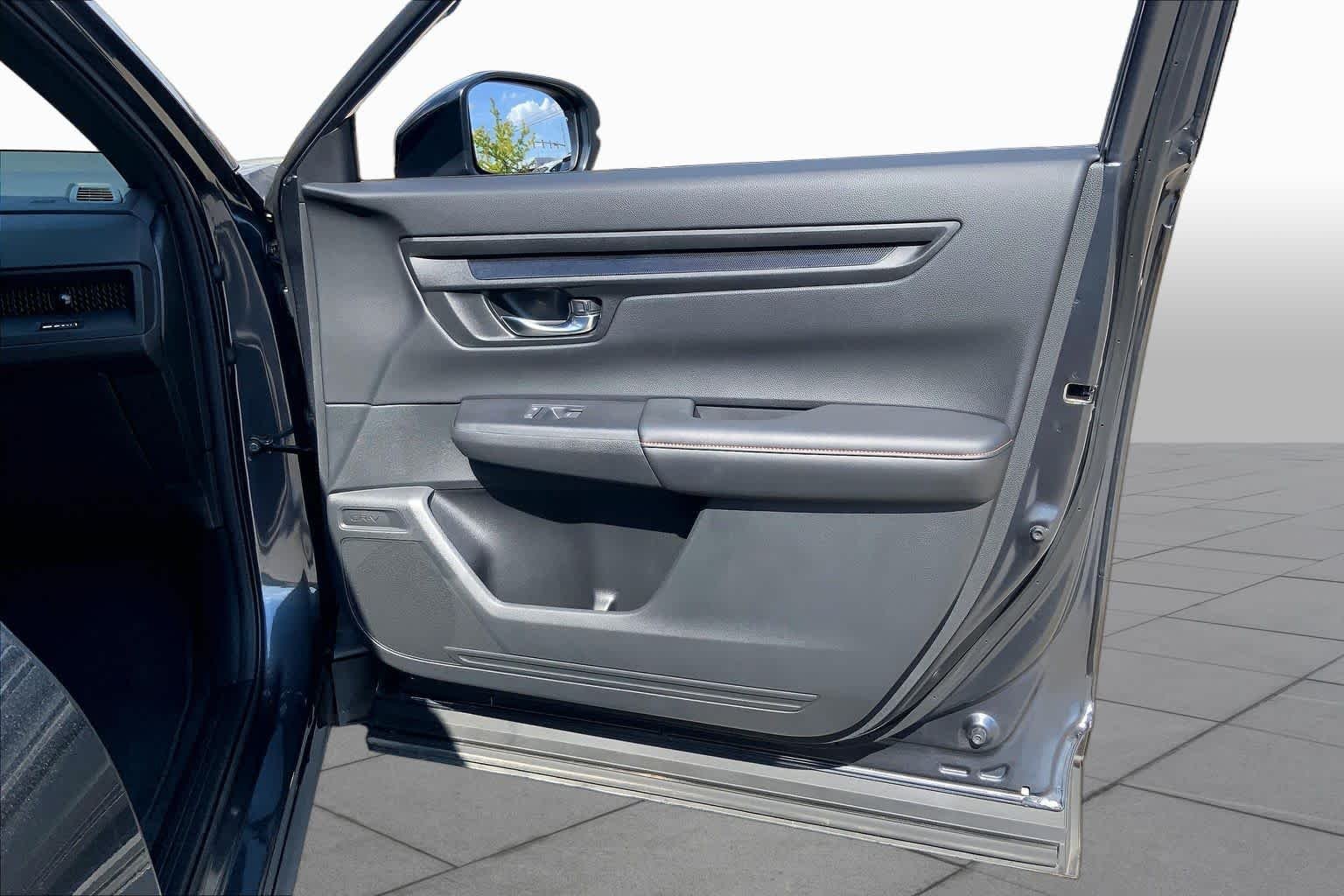 Used 2025 Meteorite Gray Metallic Honda Sport-L image 21