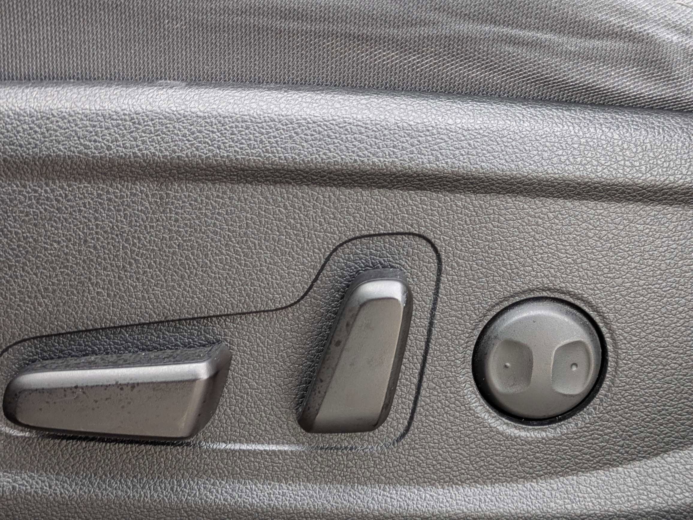 Used 2020 Machine Gray Hyundai SEL image 24