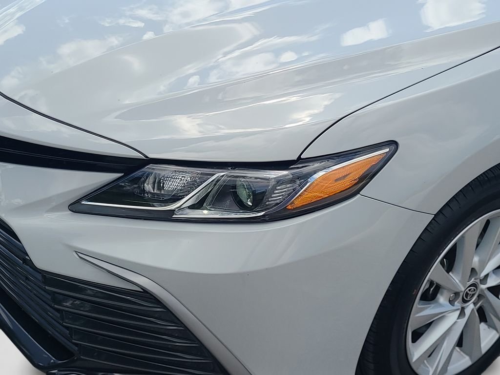 Certified Used 2024 White Toyota LE image 22