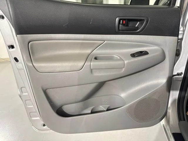 Used 2013 Silver Toyota Base image 15