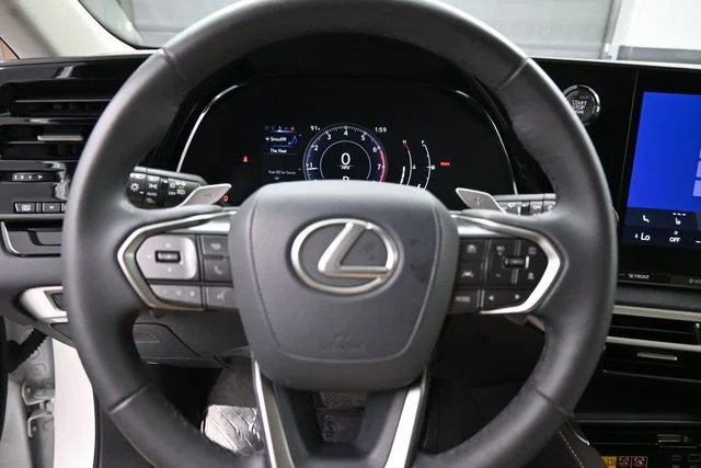 Used 2024 White Lexus 350 image 26