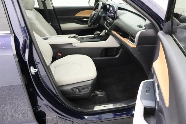 Certified Used 2025 Blueprint Toyota Limited 2.4T image 41