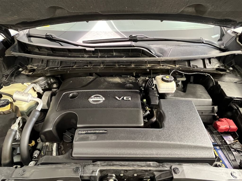 Used 2016 Black Nissan SV image 16