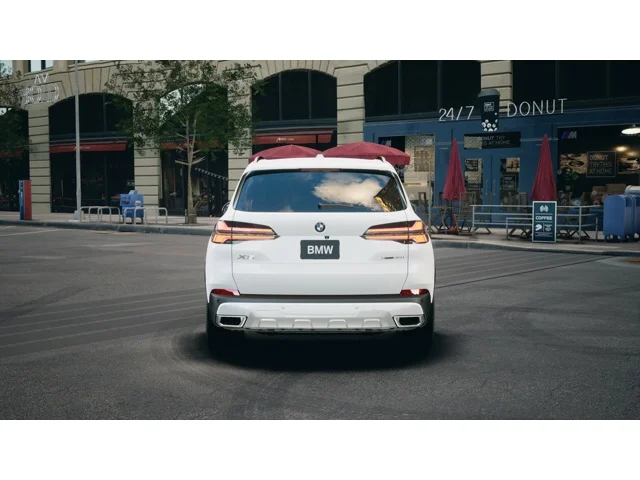 New 2026 Alpine White BMW xDrive40i image 5