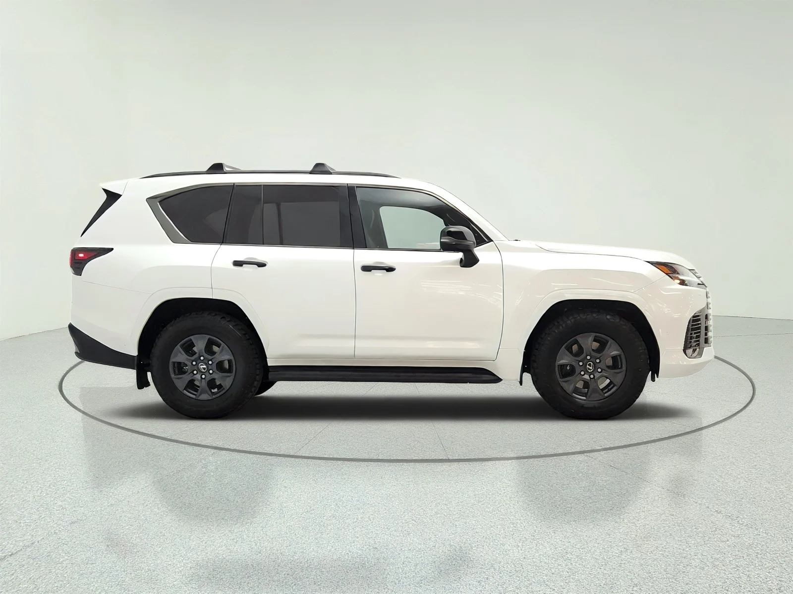 Used 2026 Eminent White Pearl Lexus LX 700h Luxury image 4