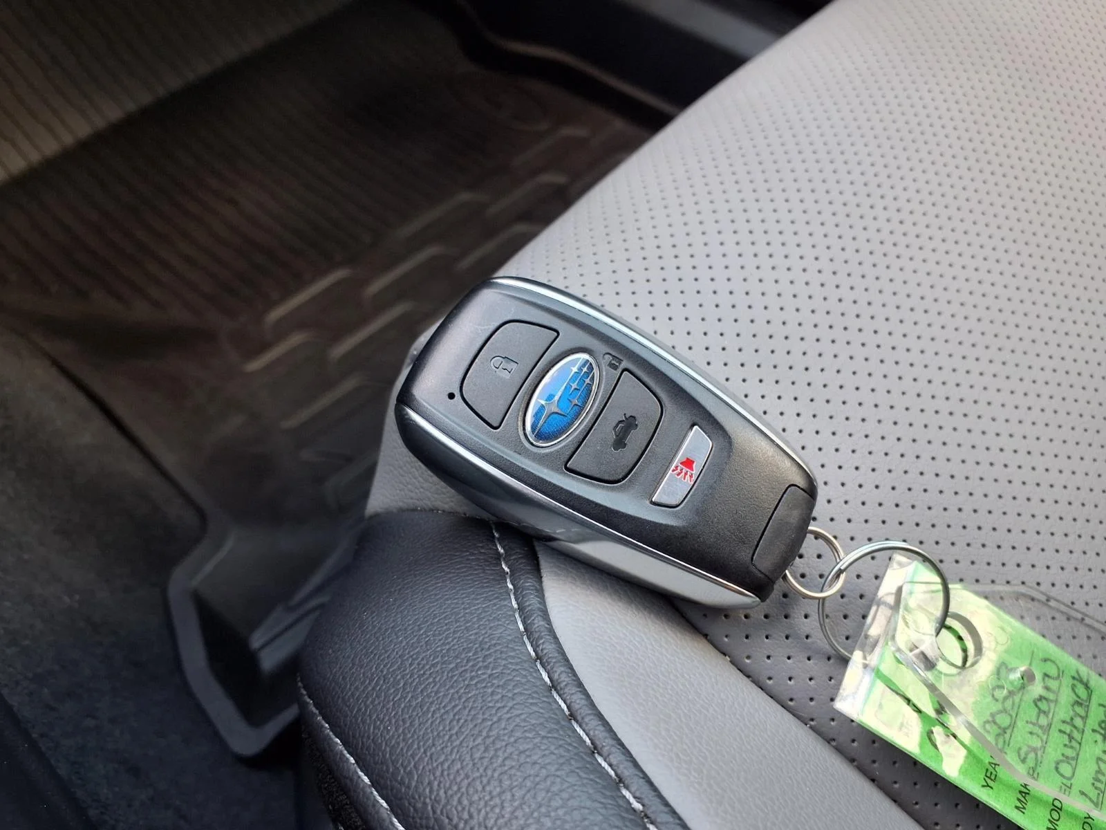 Used 2023 Cosmic Blue Pearl Subaru Limited image 18