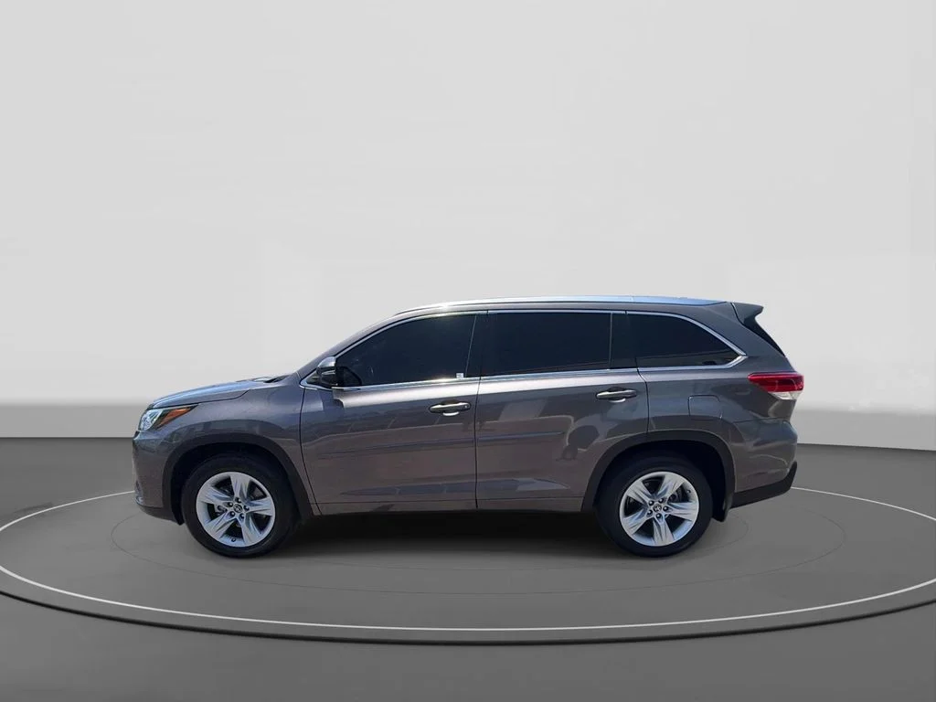 Used 2019 Predawn Gray Mica Toyota Limited image 4