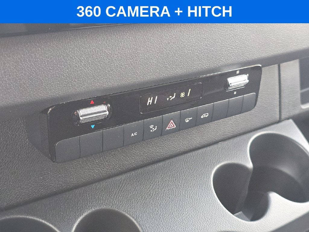 New 2026 Arctic White Mercedes-Benz Cargo 170 WB image 25