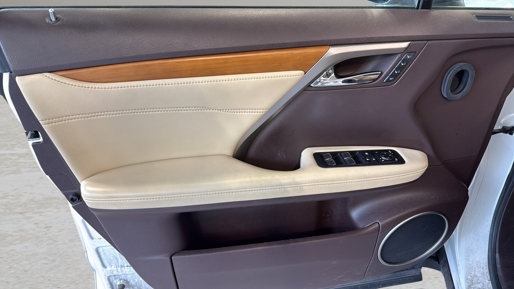 Used 2019 White Lexus 350 image 10