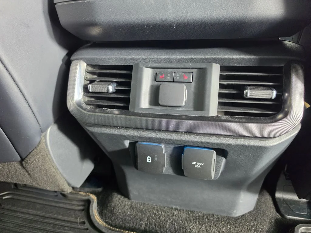 Used 2022 Blue Ford Platinum image 18