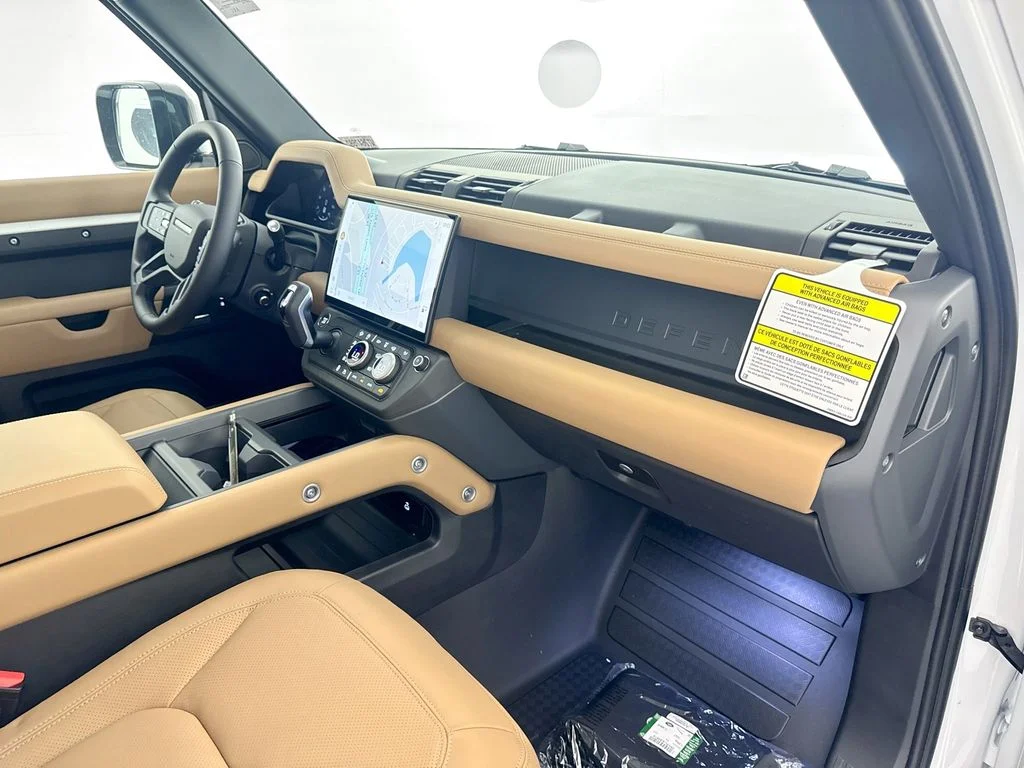 New 2026 Fuji White Land Rover S image 29