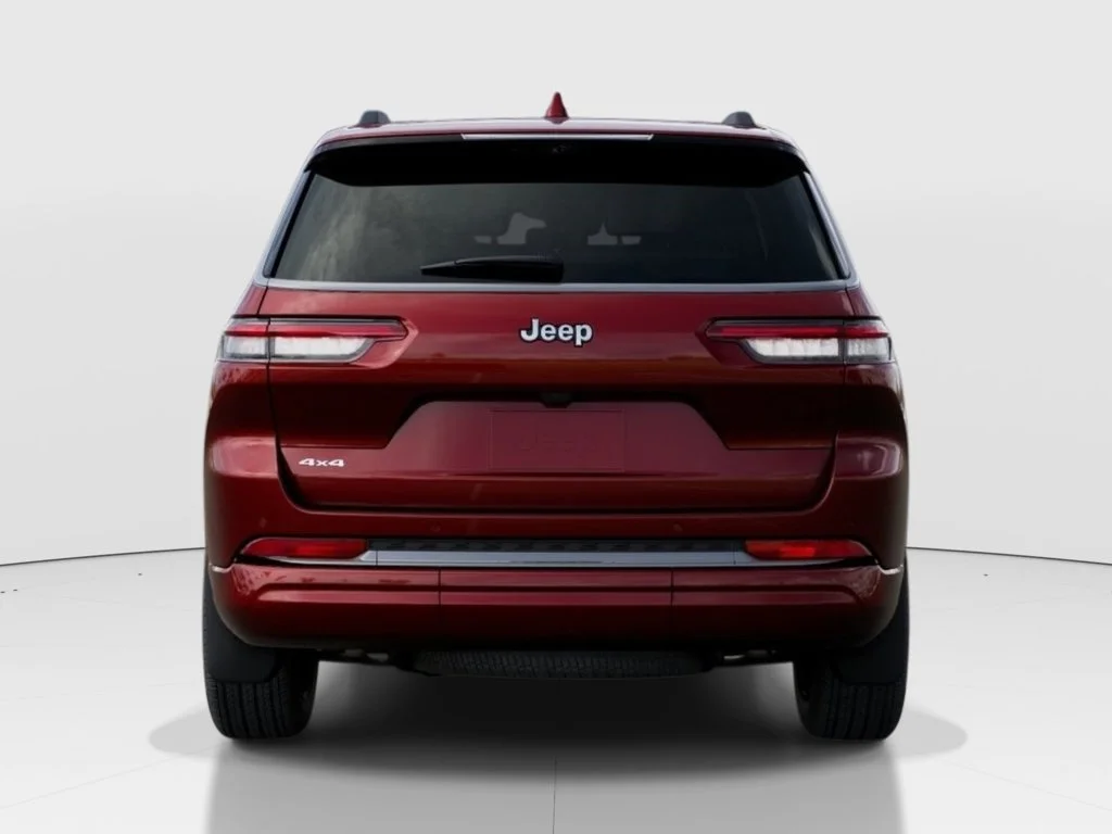New 2026 Velvet Red Pearl-Coat Exterior Paint Jeep Limited Reserve image 8