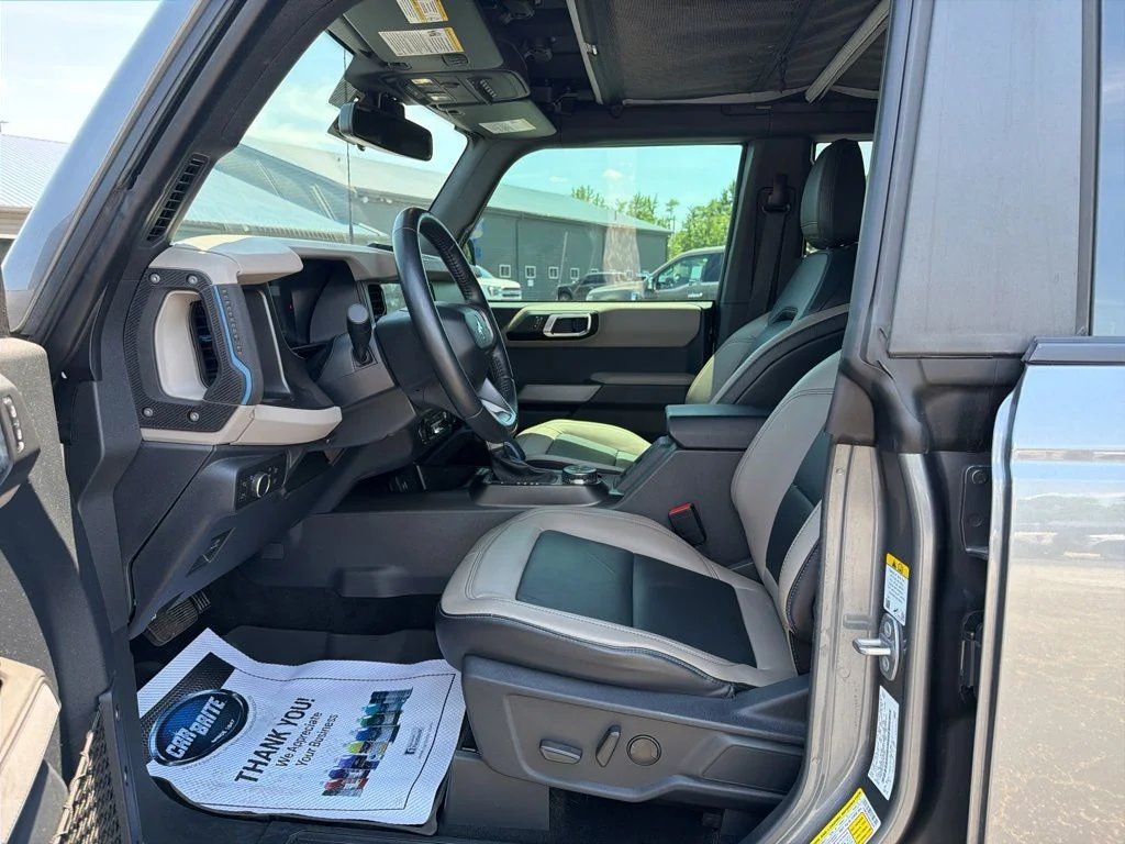 Used 2022 Gray Ford Wildtrak image 17