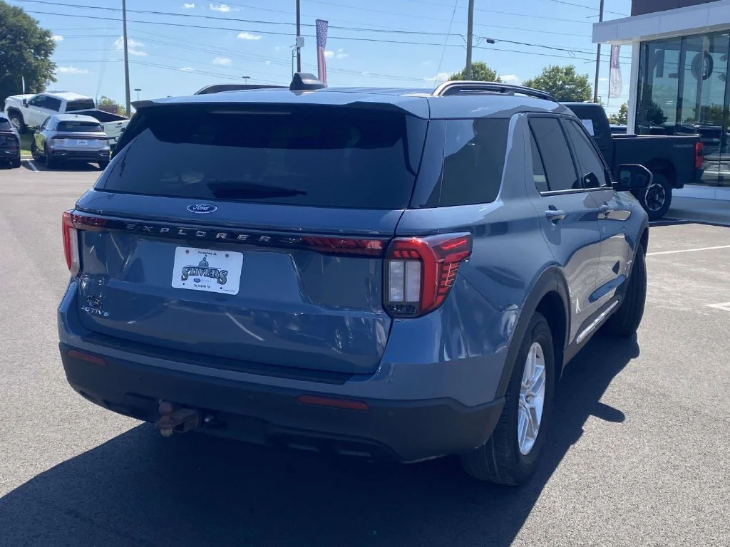 Used 2025 Blue Ford Active image 3