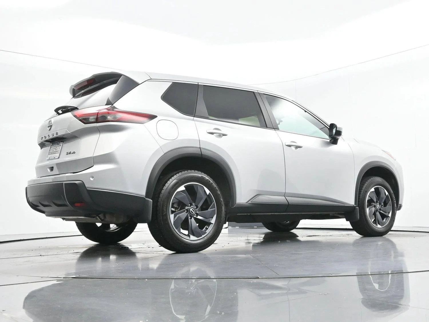 Used 2024 Silver Nissan SV image 48