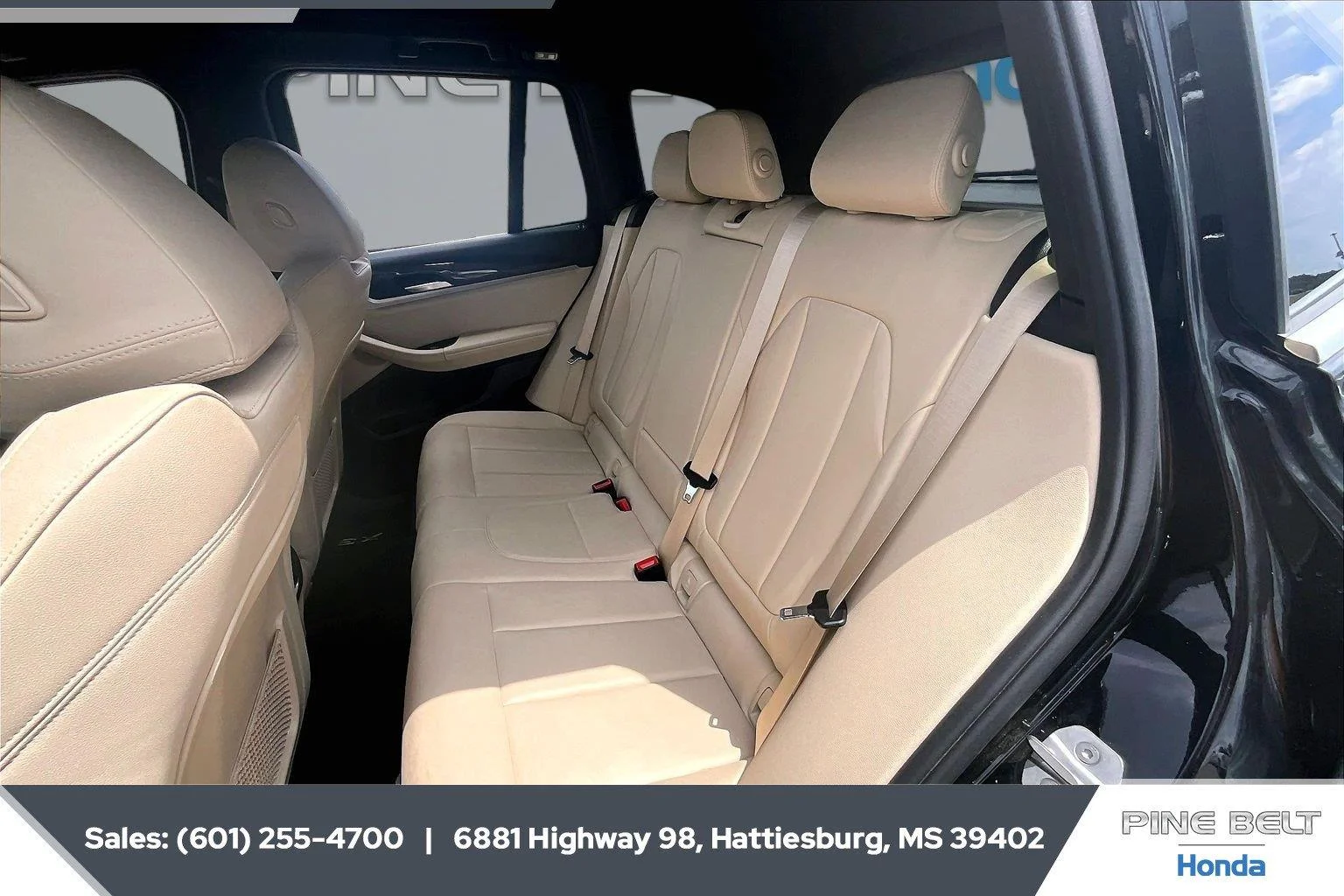 Used 2020 Black Sapphire Metallic BMW xDrive30i image 19