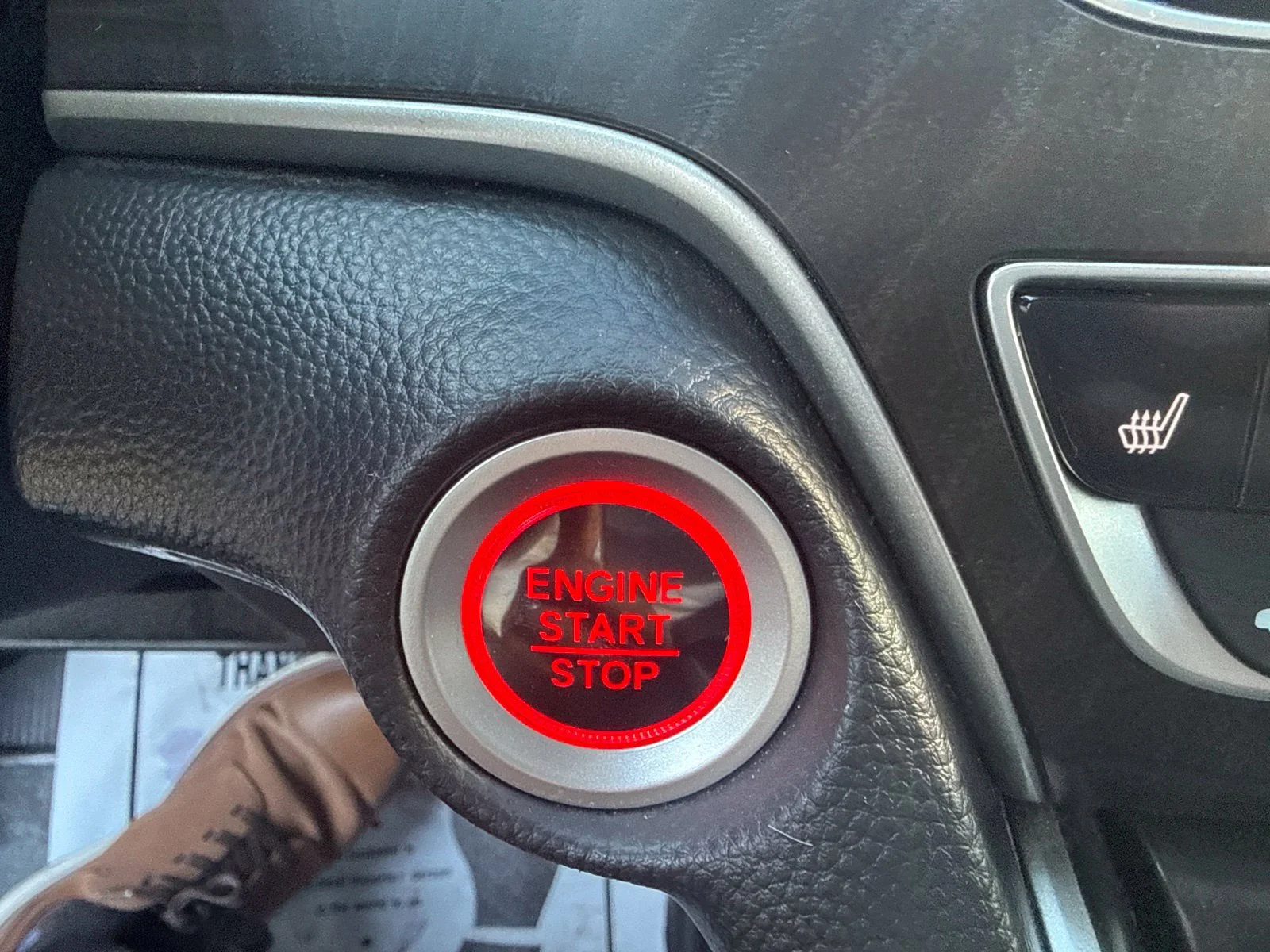 Used 2018 Silver Honda EX-L 1.5T image 20