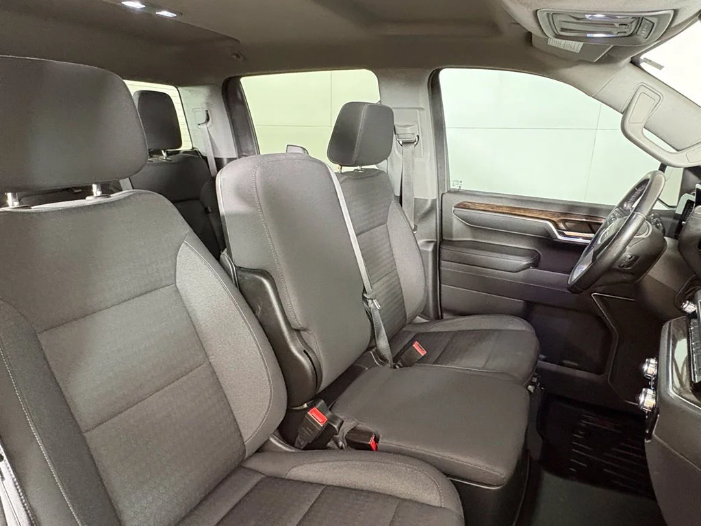 Used 2022 Beige GMC Elevation image 25
