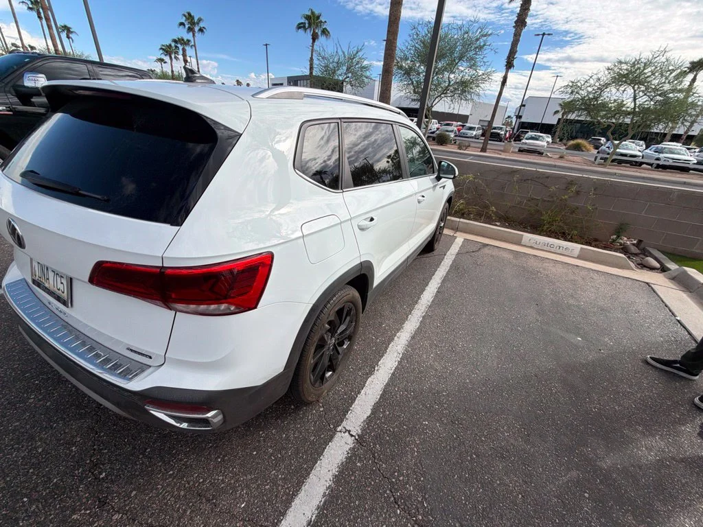 Used 2023 White Volkswagen 1.5T SE image 4