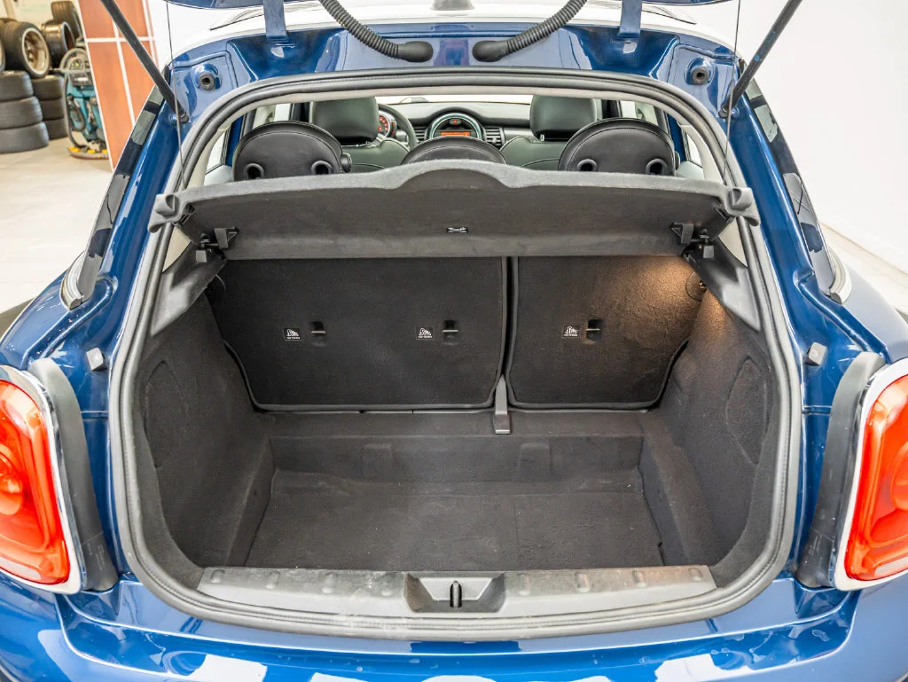 Used 2016 Deep Blue Metallic MINI  image 37