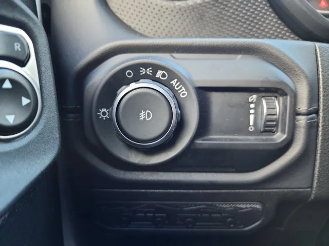 Used 2024 White Jeep Rubicon image 17